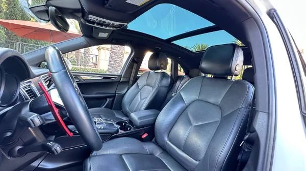 2017 Porsche Macan S - Image 16 of 21