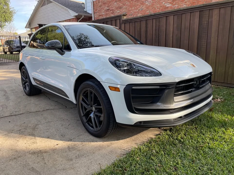 2023 Porsche Macan T - Image 4 of 10
