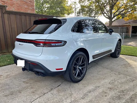 2023 Porsche Macan T
