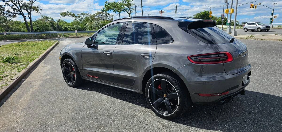 2016 Porsche Macan Turbo - Image 7 of 24