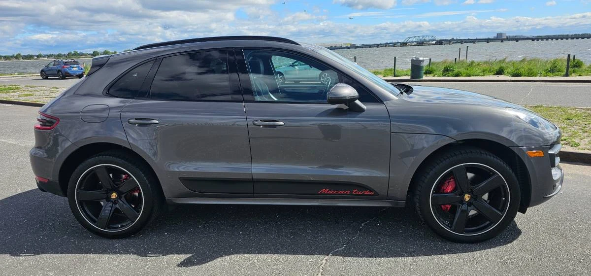 2016 Porsche Macan Turbo - Image 4 of 24