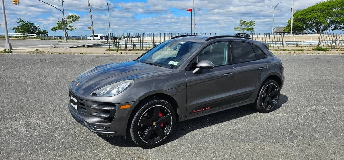 2016 Porsche Macan Turbo - Image 9 of 24