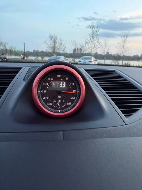 2016 Porsche Macan Turbo - Image 14 of 18