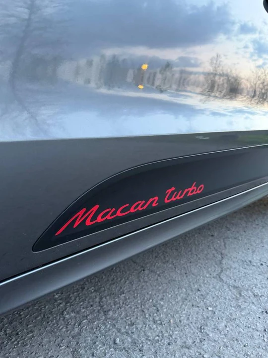 2016 Porsche Macan Turbo - Image 6 of 18
