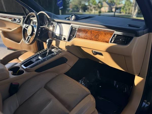 2017 Porsche Macan Turbo - Image 13 of 16