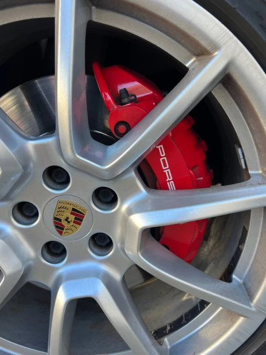 2017 Porsche Macan Turbo - Image 17 of 18