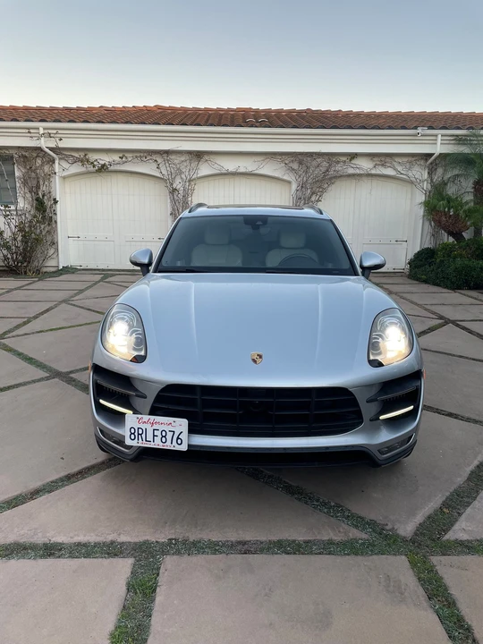 2016 Porsche Macan Turbo - Image 7 of 23