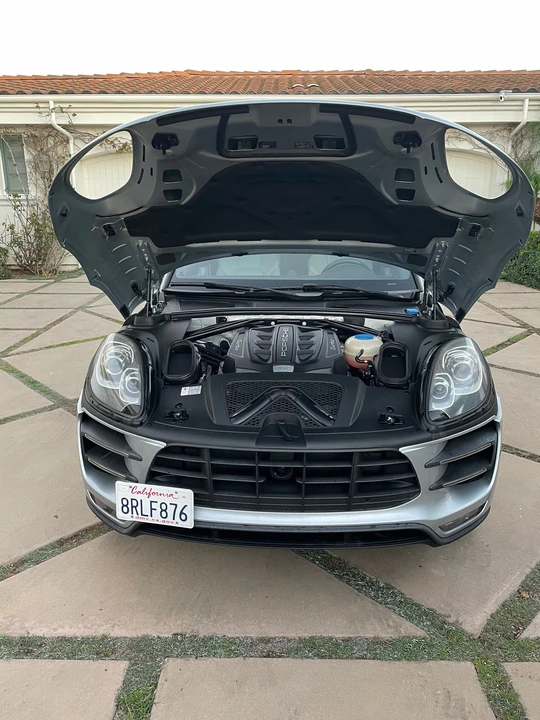 2016 Porsche Macan Turbo - Image 14 of 23