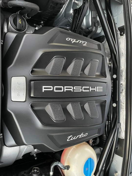 2016 Porsche Macan Turbo - Image 15 of 23