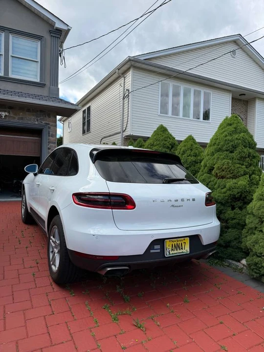 2018 Porsche Macan - Image 2 of 6