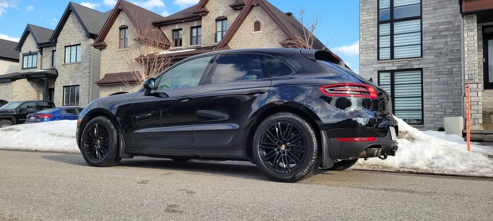 2017 Porsche Macan Turbo - Image 5 of 10