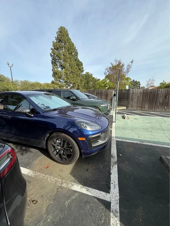 Porsche Macan - Image 6 of 6