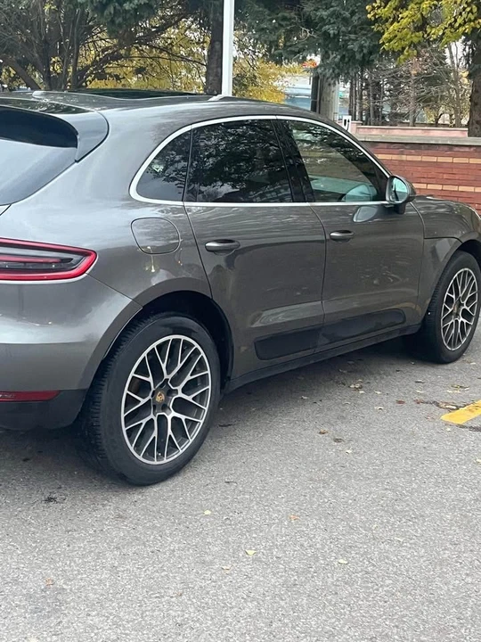 2016 Porsche Macan S - Image 3 of 10