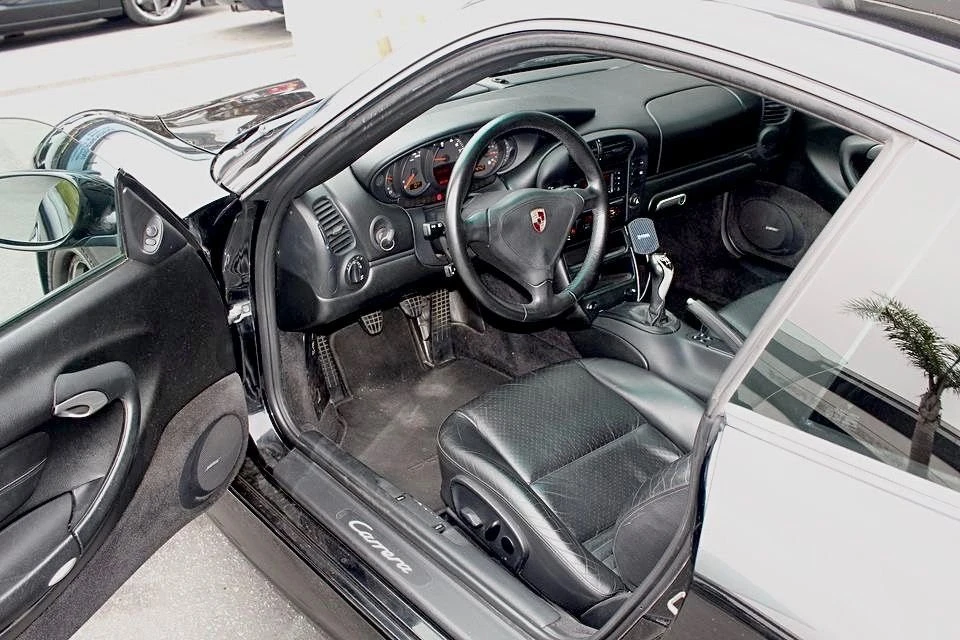 2002 Porsche 996 Carrera - Image 6 of 10