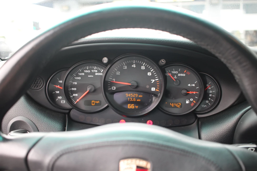 2002 Porsche 996 Carrera - Image 8 of 10