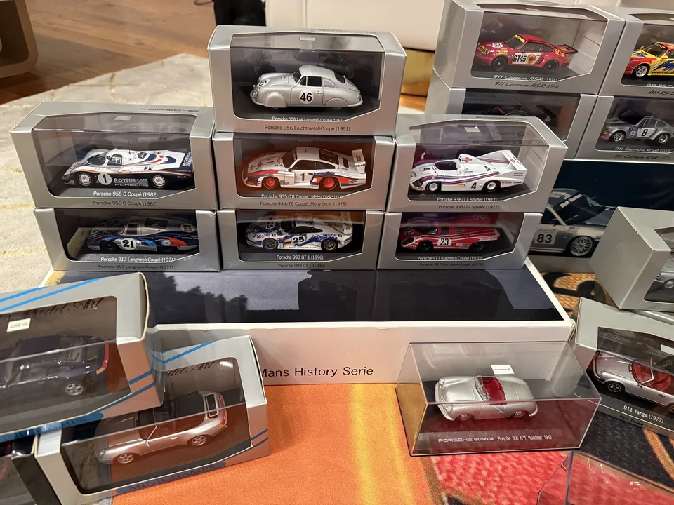 Parts & Memorabilia Scale Models - Image 11 of 24
