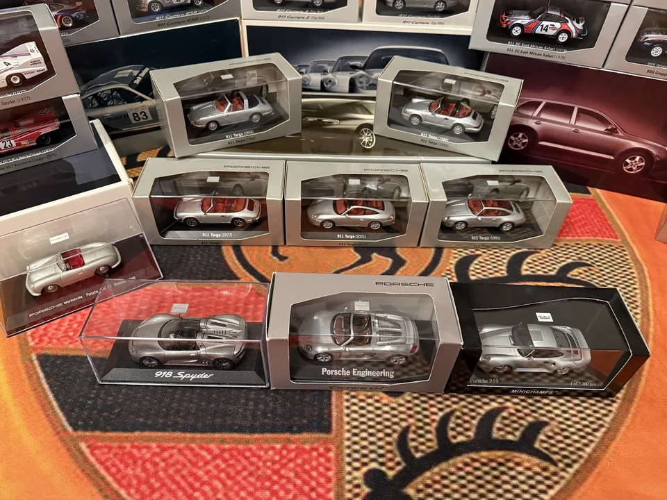 Parts & Memorabilia Scale Models - Image 9 of 24