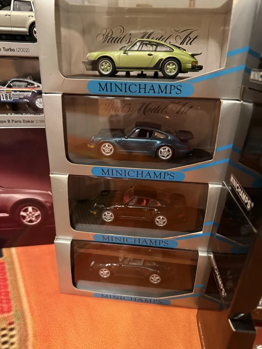 Parts & Memorabilia Scale Models - Image 19 of 24