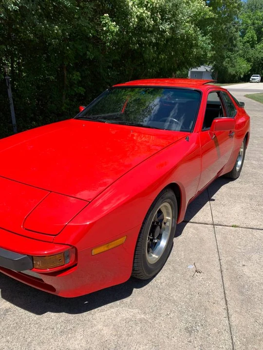 1983 Porsche 944 - Image 2 of 9