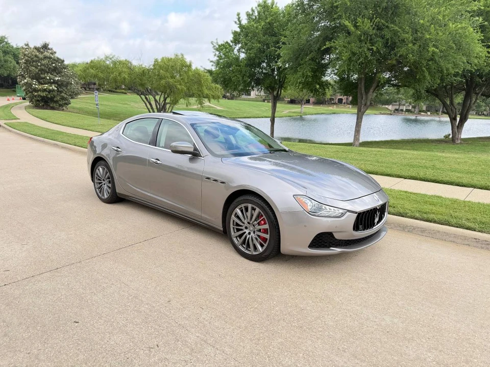 2017 Porsche 971 Panamera - Image 2 of 16