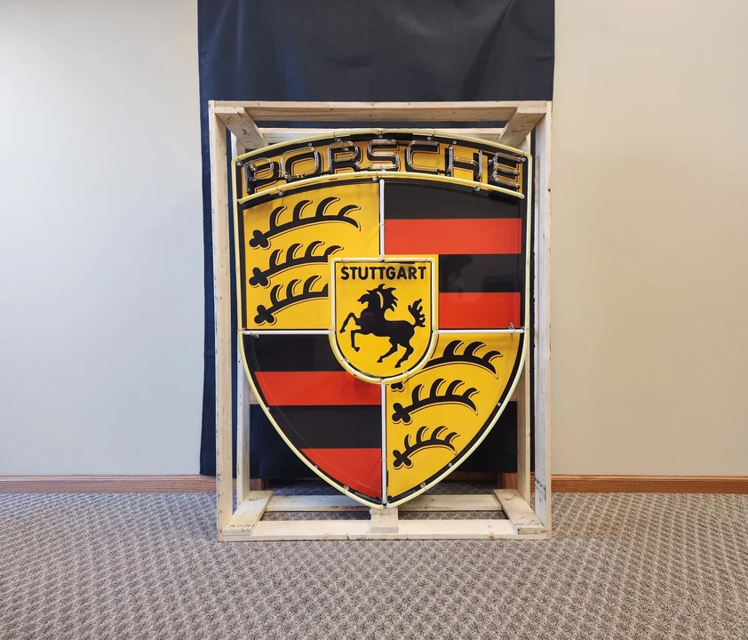 Porsche - Image 2 of 8
