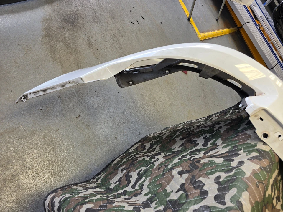 2017 Parts & Memorabilia Bodywork - Image 7 of 11