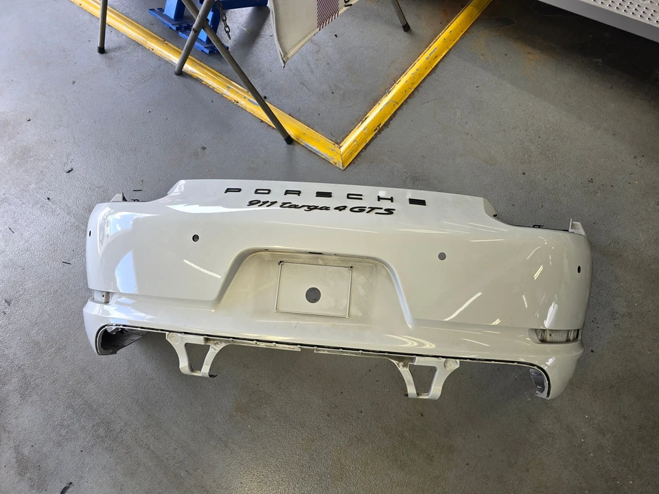 2017 Parts & Memorabilia Bodywork - Image 9 of 11