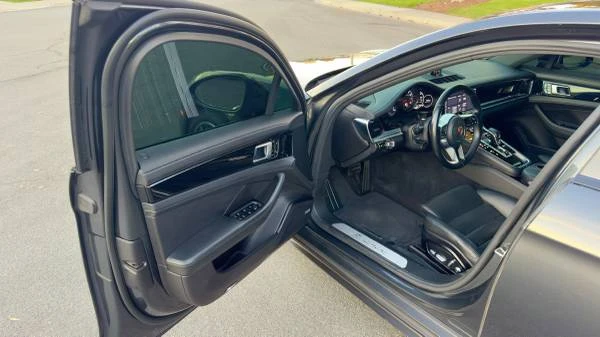 2018 Porsche 971 Panamera - Image 9 of 21