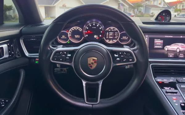 2018 Porsche 971 Panamera - Image 18 of 21