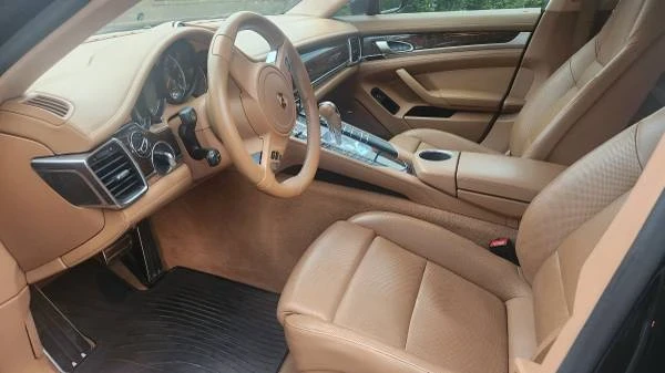 2014 Porsche 970 Panamera - Image 9 of 14