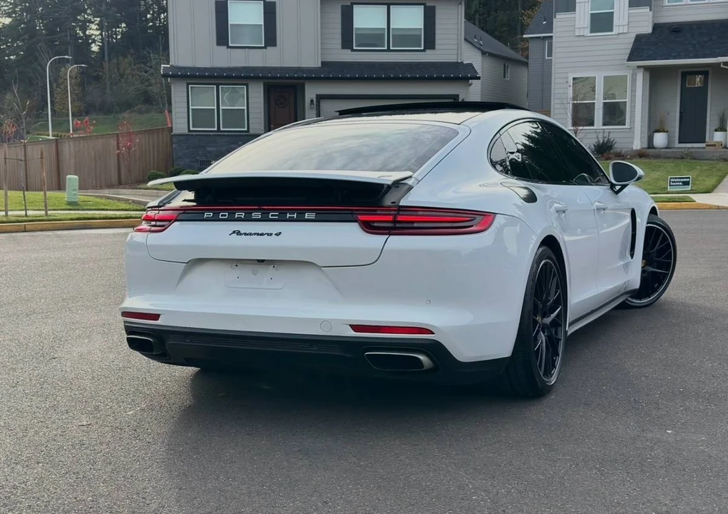 2017 Porsche 971 Panamera - Image 5 of 18