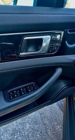 2018 Porsche 971 Panamera - Image 12 of 20