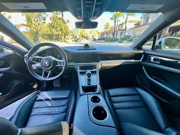 2018 Porsche 971 Panamera - Image 9 of 20