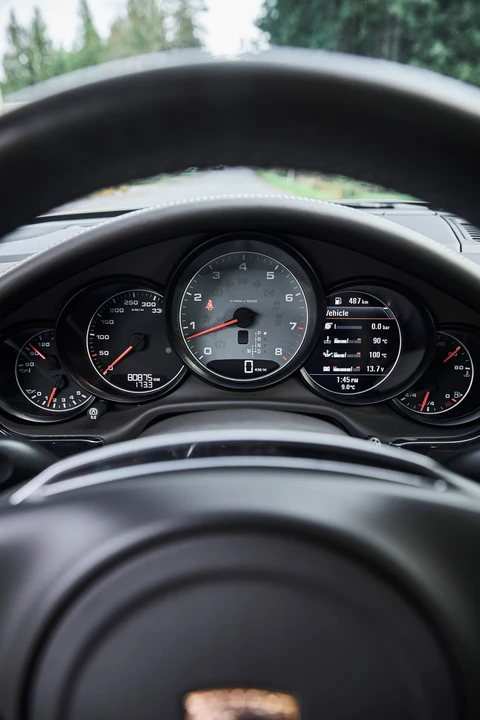 2014 Porsche 970 Panamera 4S - Image 8 of 11