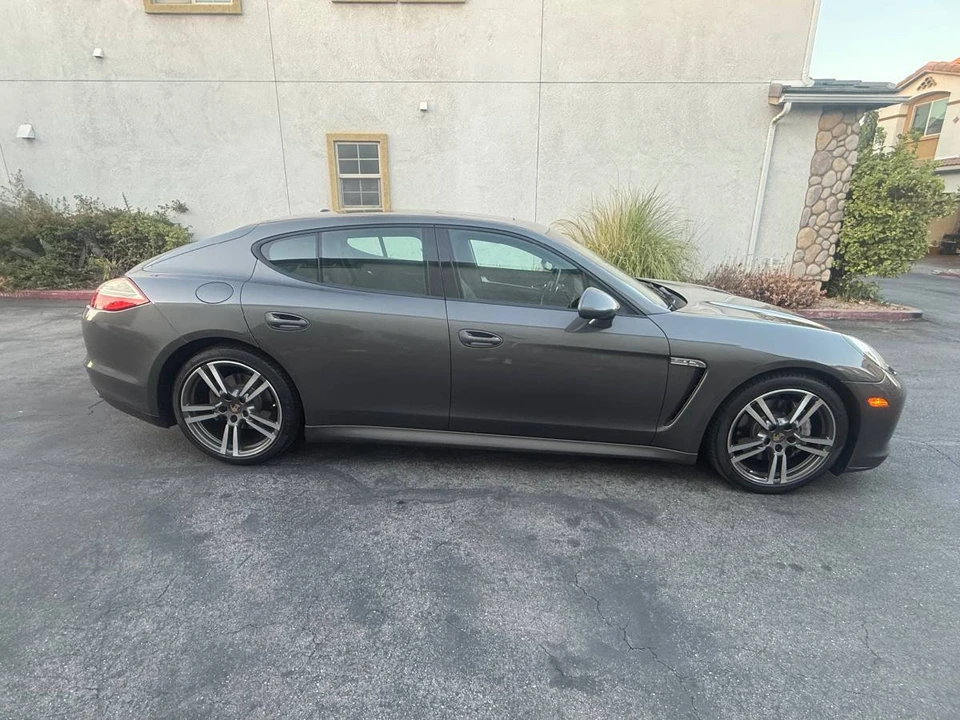 2013 Porsche 970 Panamera - Image 5 of 24