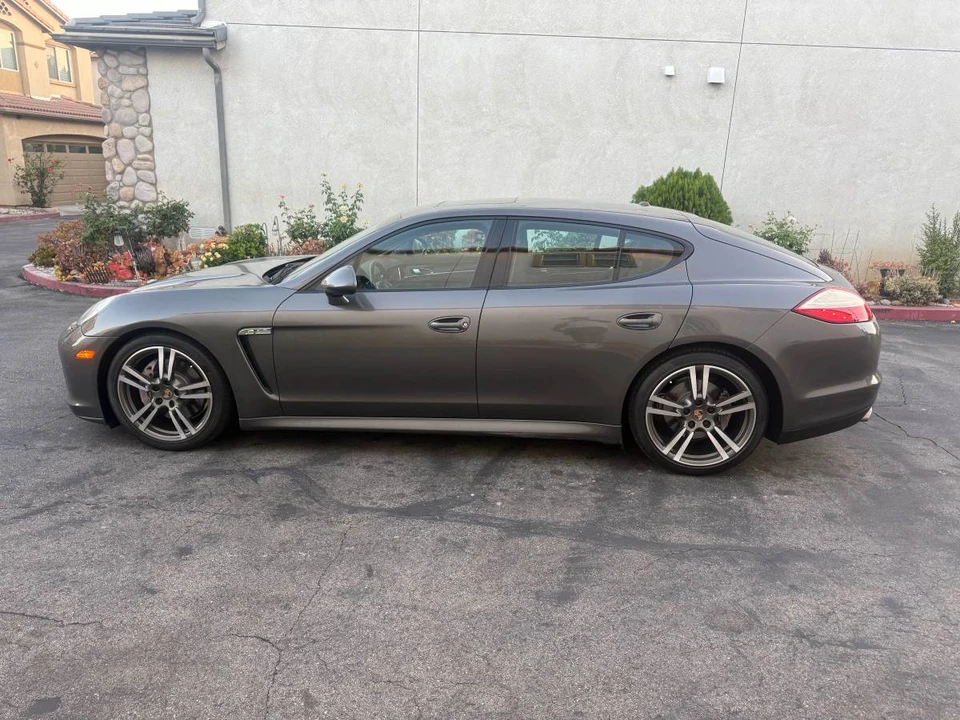 2013 Porsche 970 Panamera - Image 9 of 24