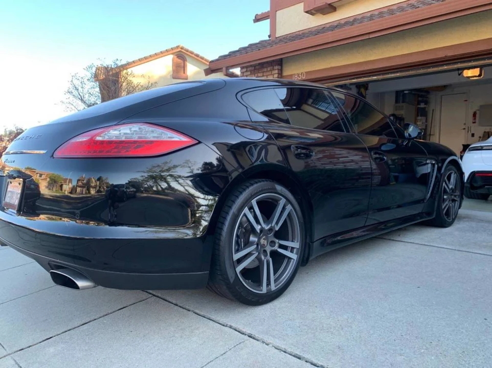 2012 Porsche Panamera - Image 4 of 5