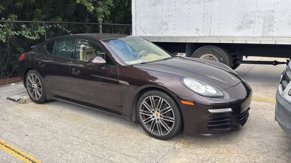 2016 Porsche 970 Panamera - Image 2 of 20