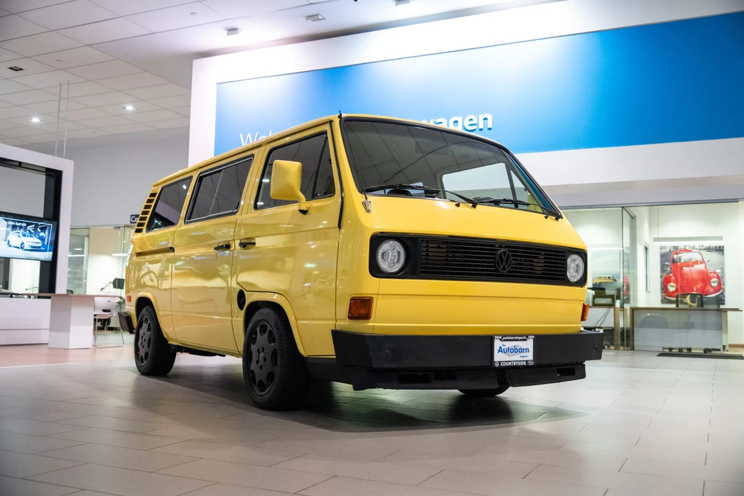 1981 Volkswagen Bay-Window Bus - Image 7 of 31