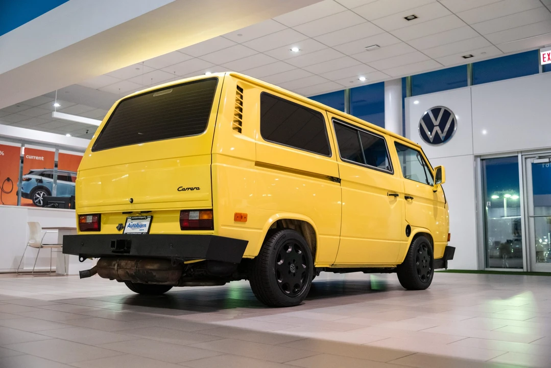 1981 Volkswagen Bay-Window Bus - Image 17 of 31