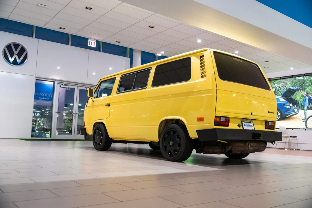 1981 Volkswagen Bay-Window Bus - Image 22 of 31