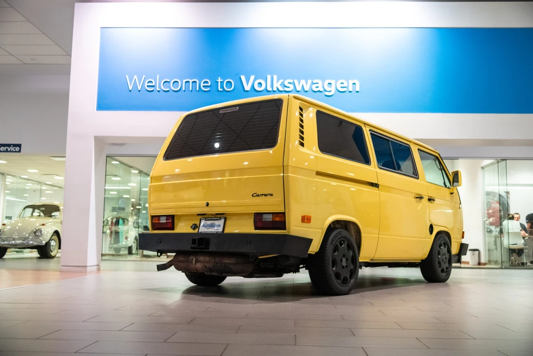 1981 Volkswagen Bay-Window Bus - Image 15 of 31