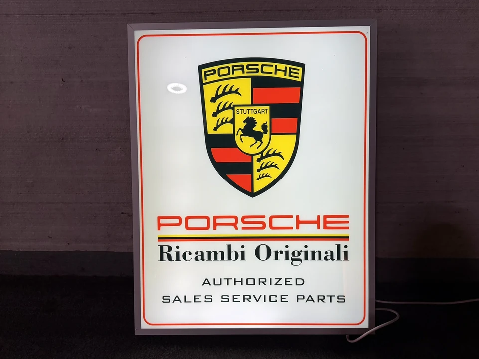 Porsche - Image 2 of 7