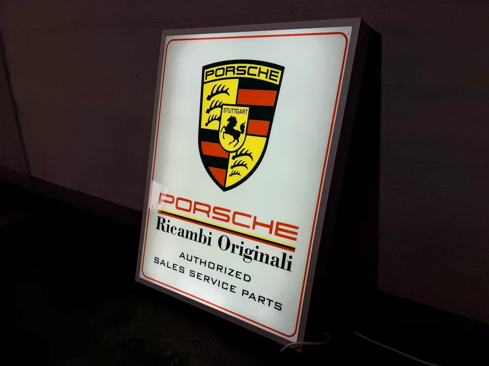Porsche - Image 4 of 7