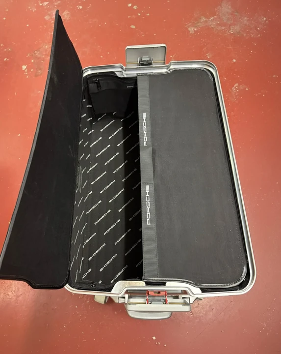 Porsche - Image 6 of 7