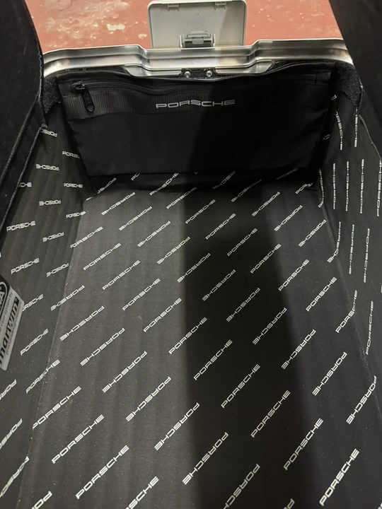 Porsche - Image 7 of 7