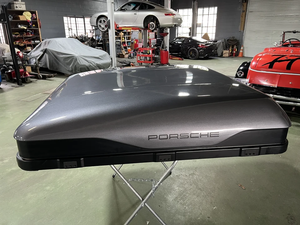 Porsche - Image 19 of 31