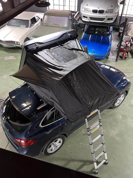 Porsche - Image 7 of 31