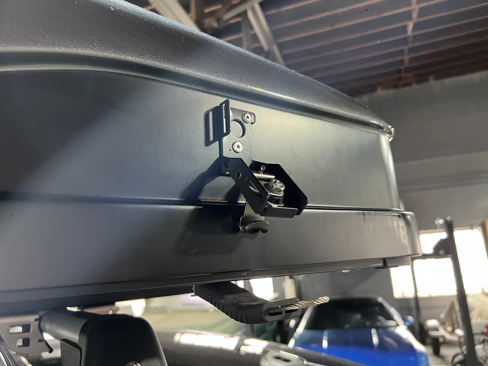 Porsche - Image 20 of 31
