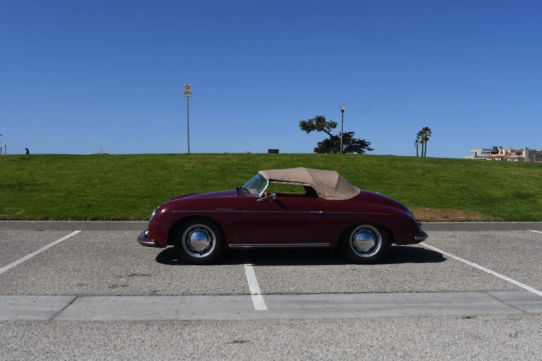 Porsche 356 Replica - Image 2 of 31